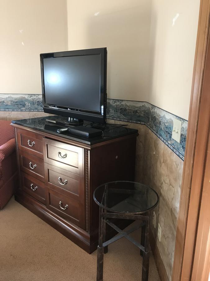 إلينسبورغ Nirvana Inn & Grill المظهر الخارجي الصورة