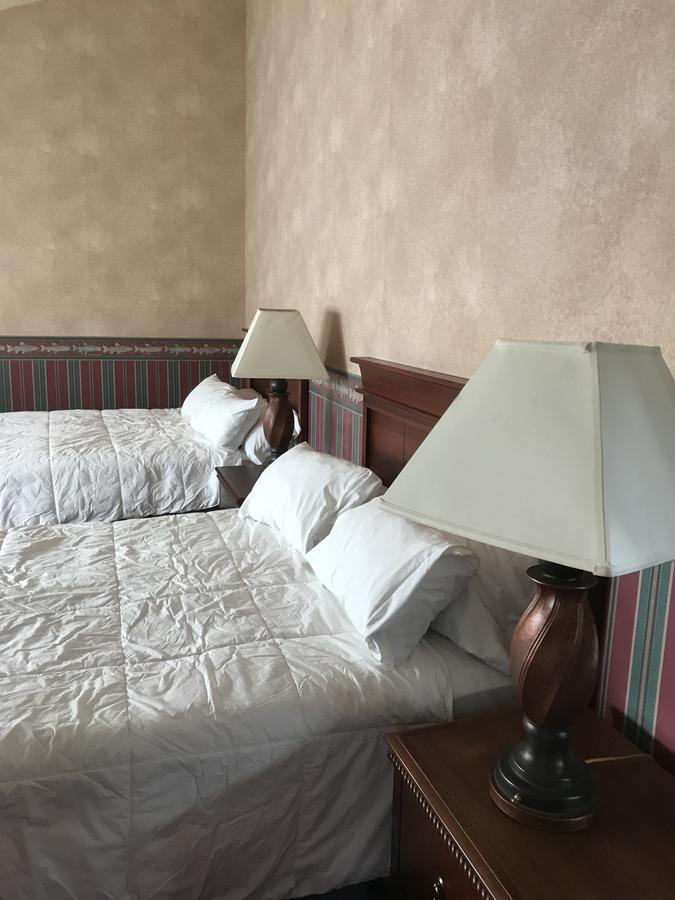 إلينسبورغ Nirvana Inn & Grill المظهر الخارجي الصورة