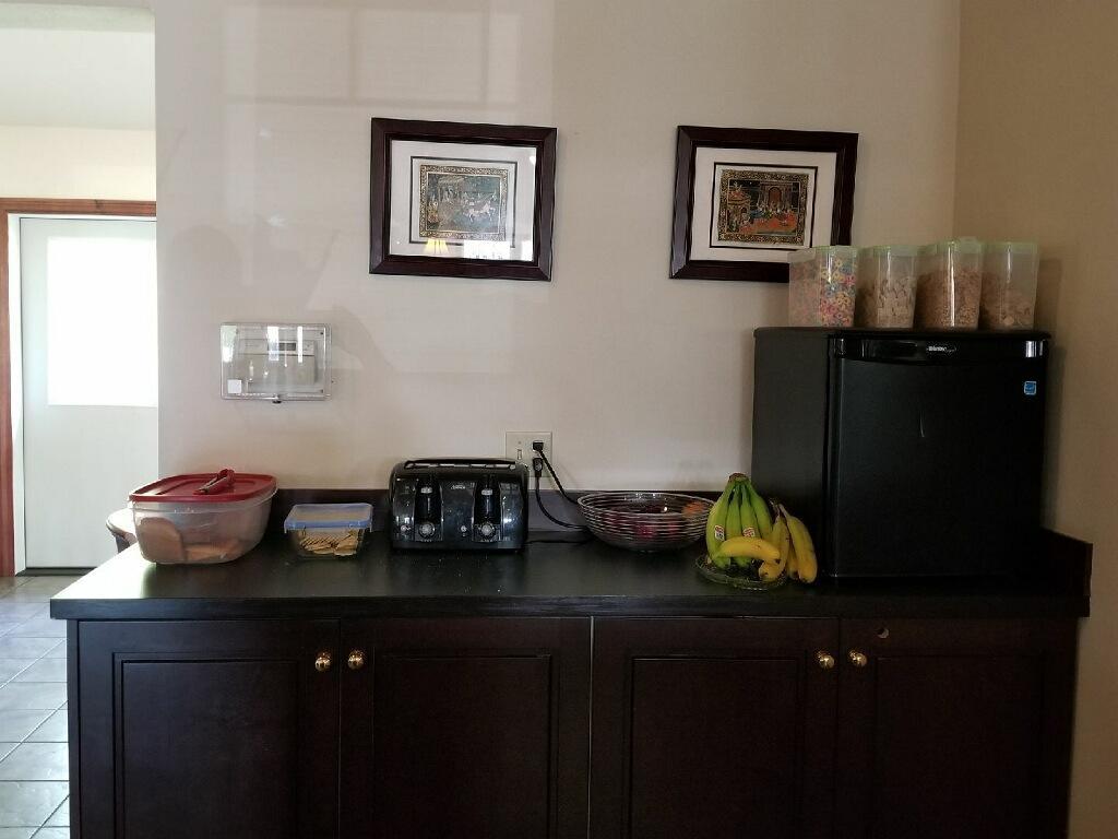 إلينسبورغ Nirvana Inn & Grill المظهر الخارجي الصورة